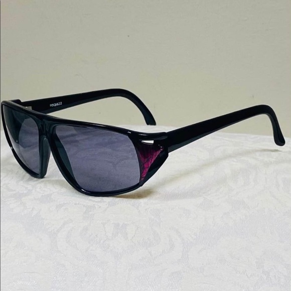 Vintage 90's Black & Pink Wrap-Around Sunglasses | Perfect Condition - Picture 6 of 9